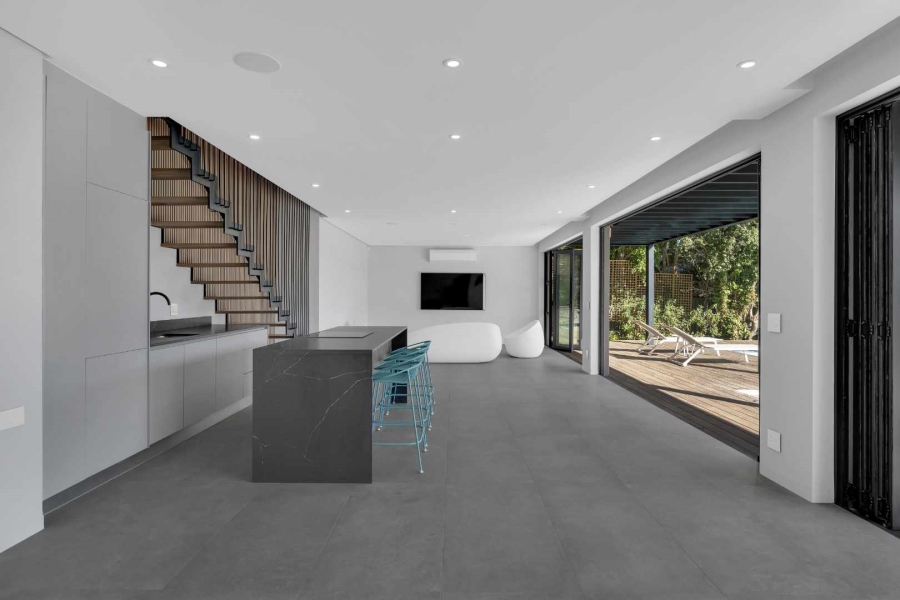6 Bedroom Property for Sale in Camps Bay Western Cape